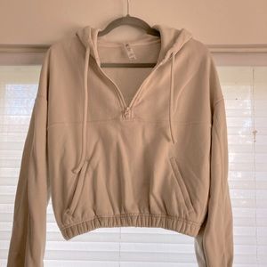 Alo Yoga crop half zip hoodie size XS